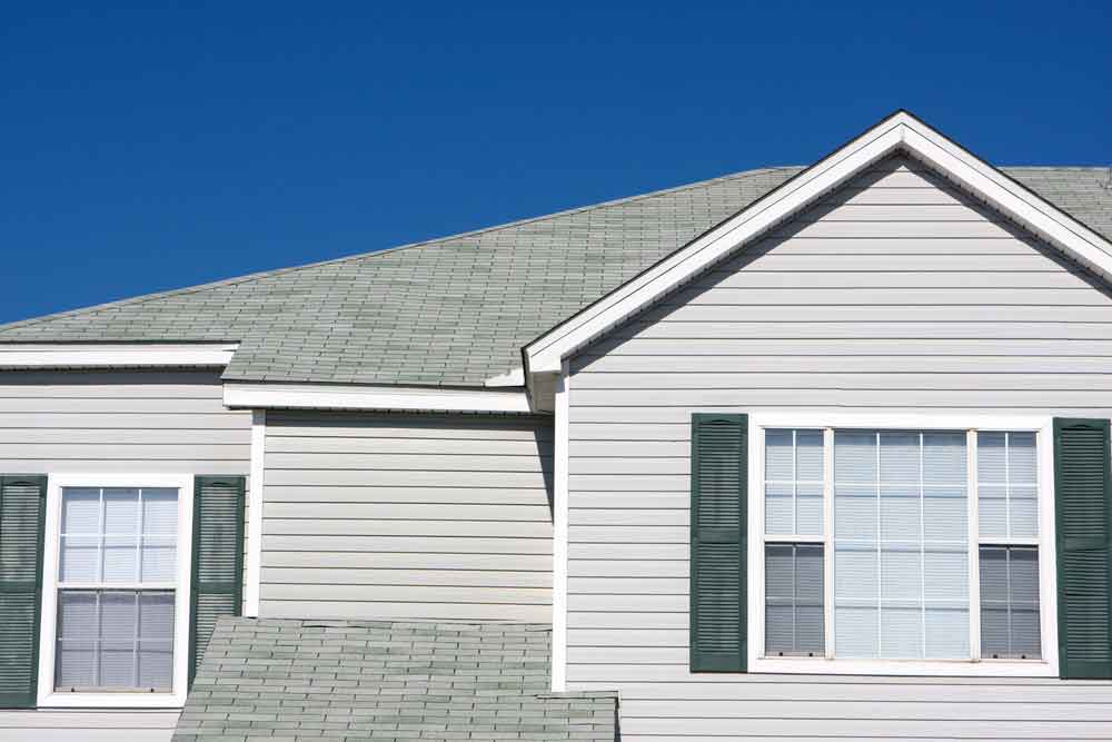 asphalt shingle roof